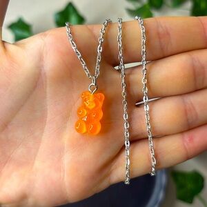 Cute gummy bear necklace 8 1/2 can extend to 9 1/2